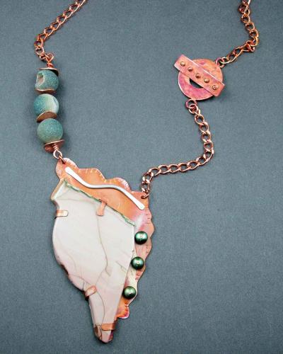 N795 Agate and Freshwater Pearls Necklace by Mary Heuer